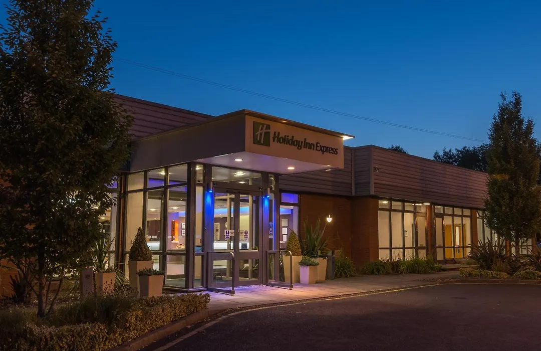Holiday Inn Express Preston South By Ihg-1