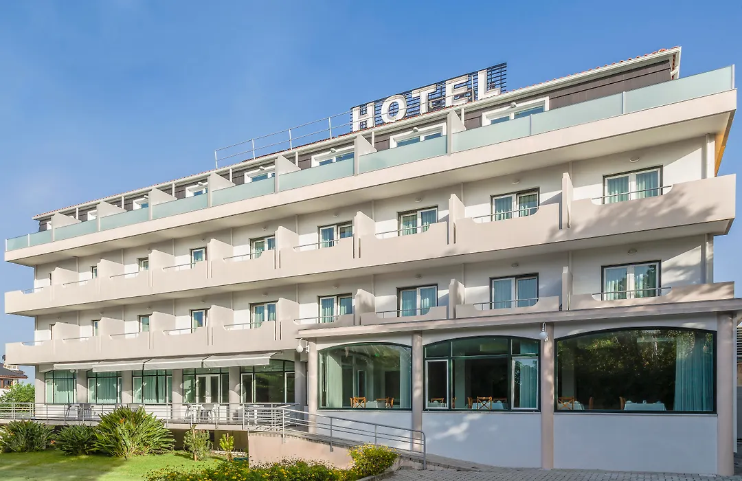 Varzinn Hotel-1