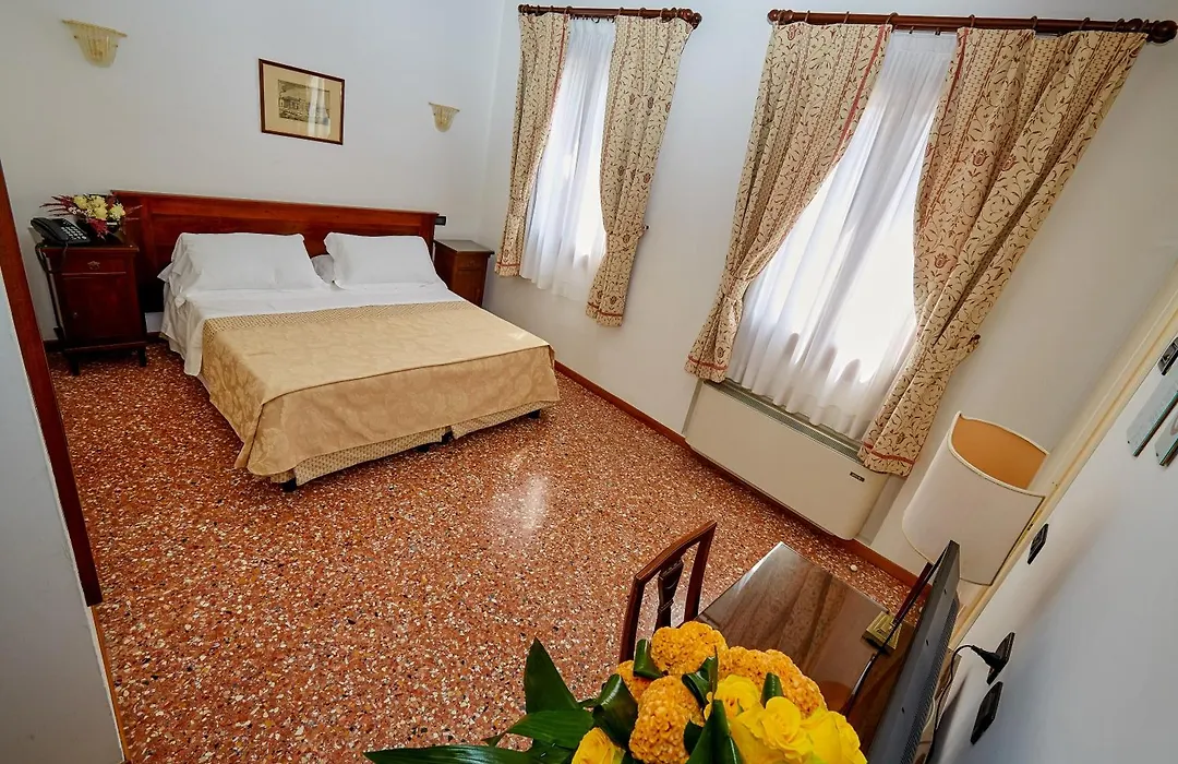 Hotel Riviera Dei Dogi-1
