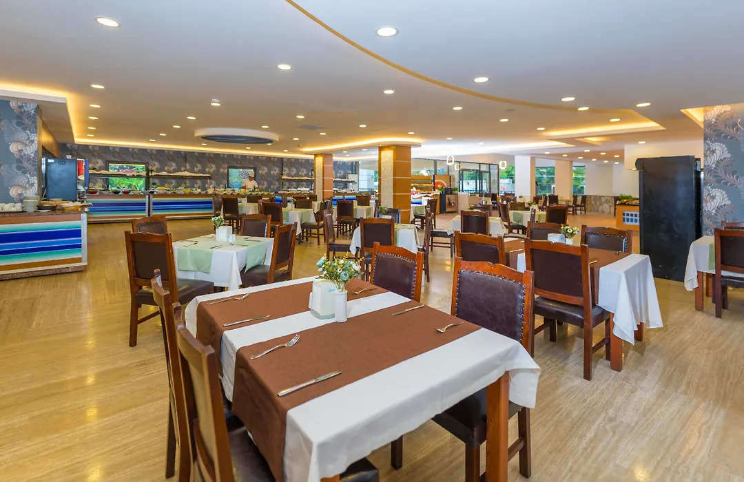 Club Aqua Plaza-1