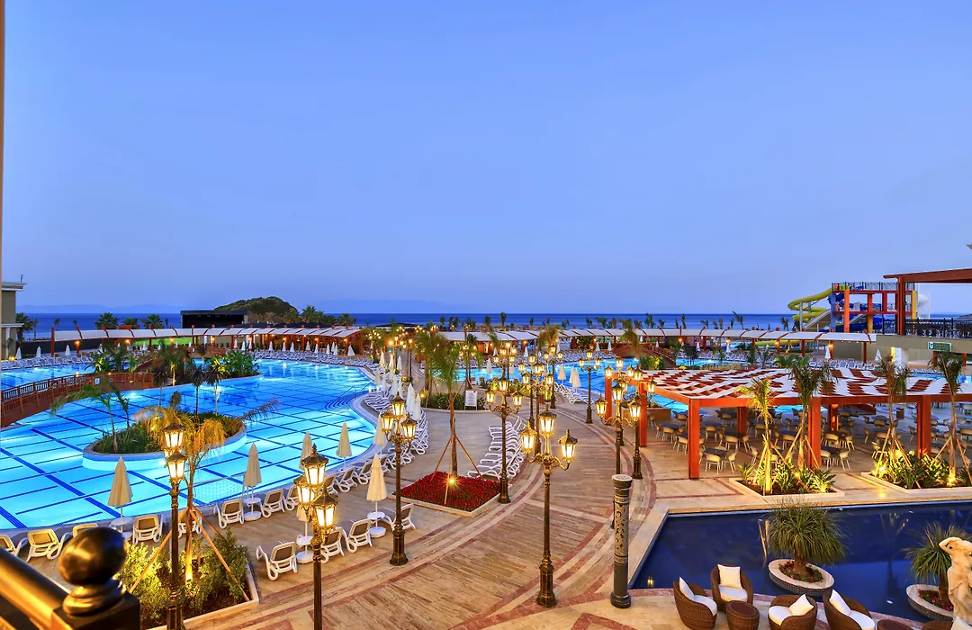 Sunis Efes Royal Palace Resort & Spa-1