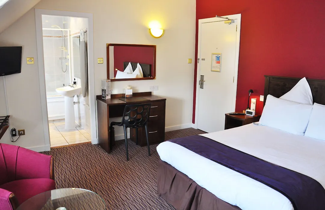 Carmelite Hotel-1