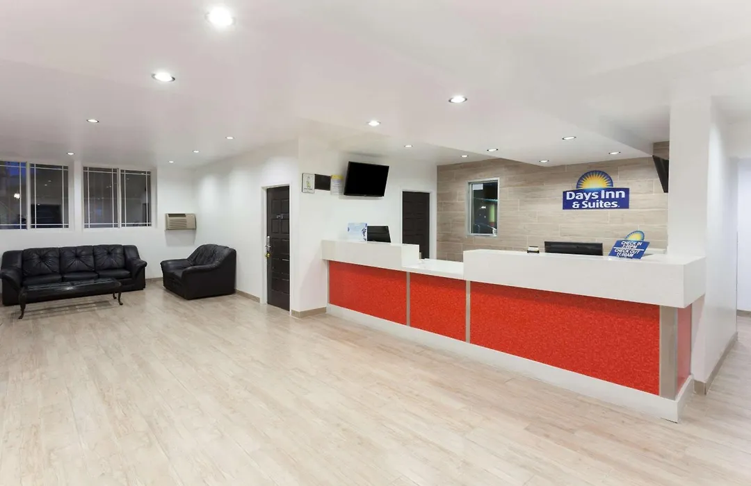 Days Inn By Wyndham Mission Valley-Sdsu-1