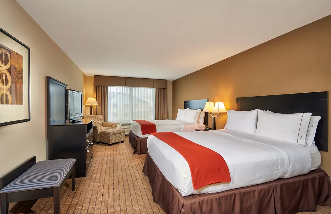 Holiday Inn Express & Suites El Paso Airport By Ihg-1