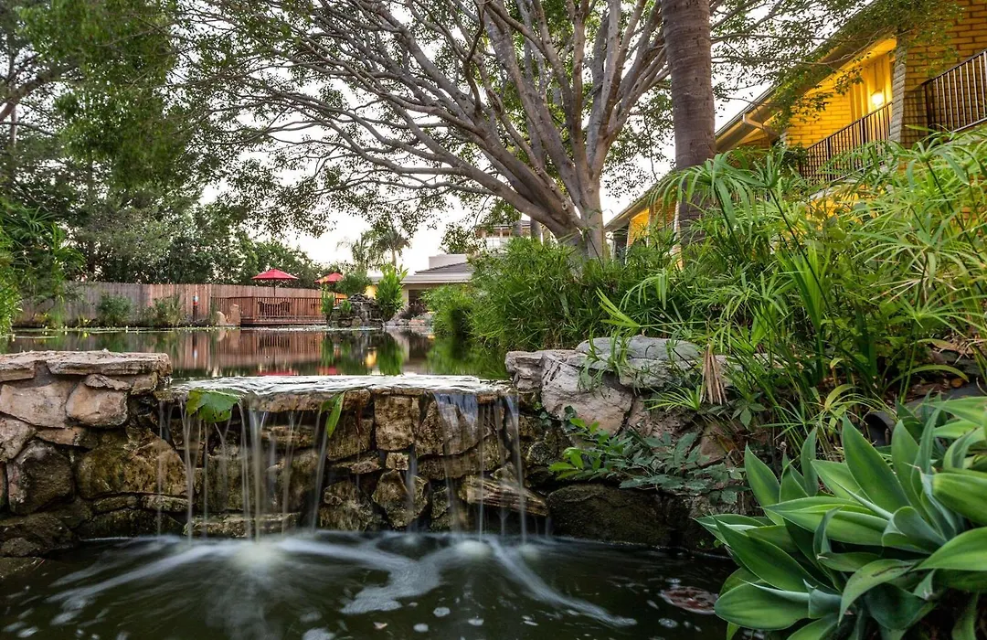 Ramada By Wyndham Santa Barbara-1