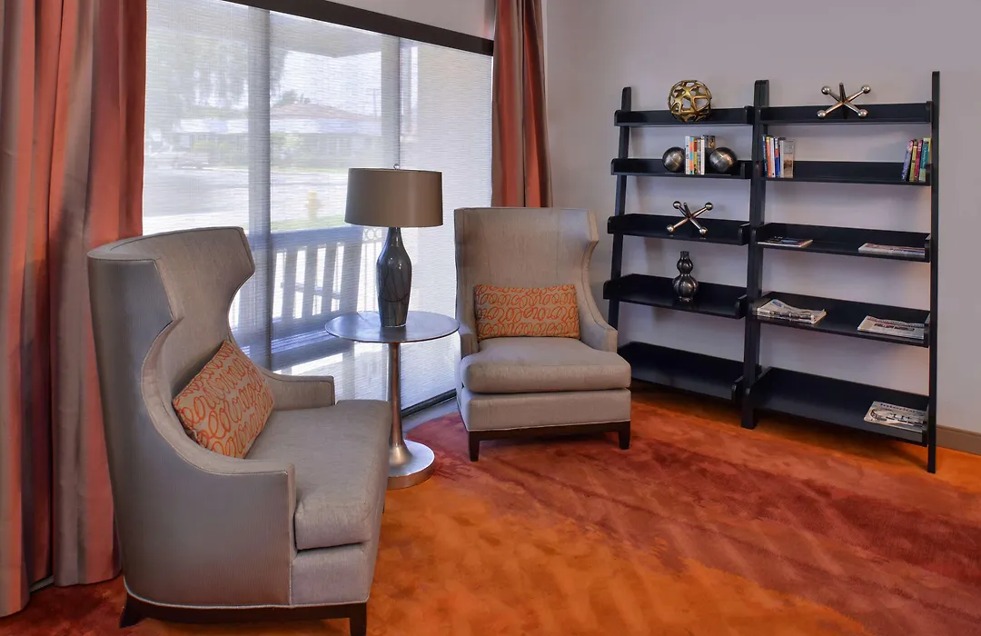 Best Western Royal Palace Inn & Suites-1