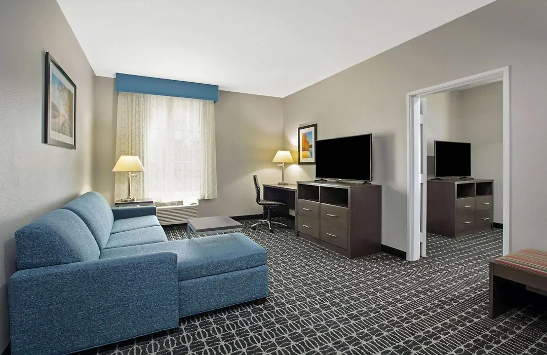 La Quinta By Wyndham Sulphur Springs-1