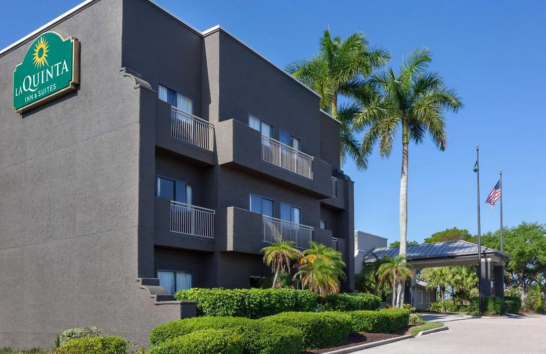 La Quinta By Wyndham Ft. Myers - Sanibel Gateway-1