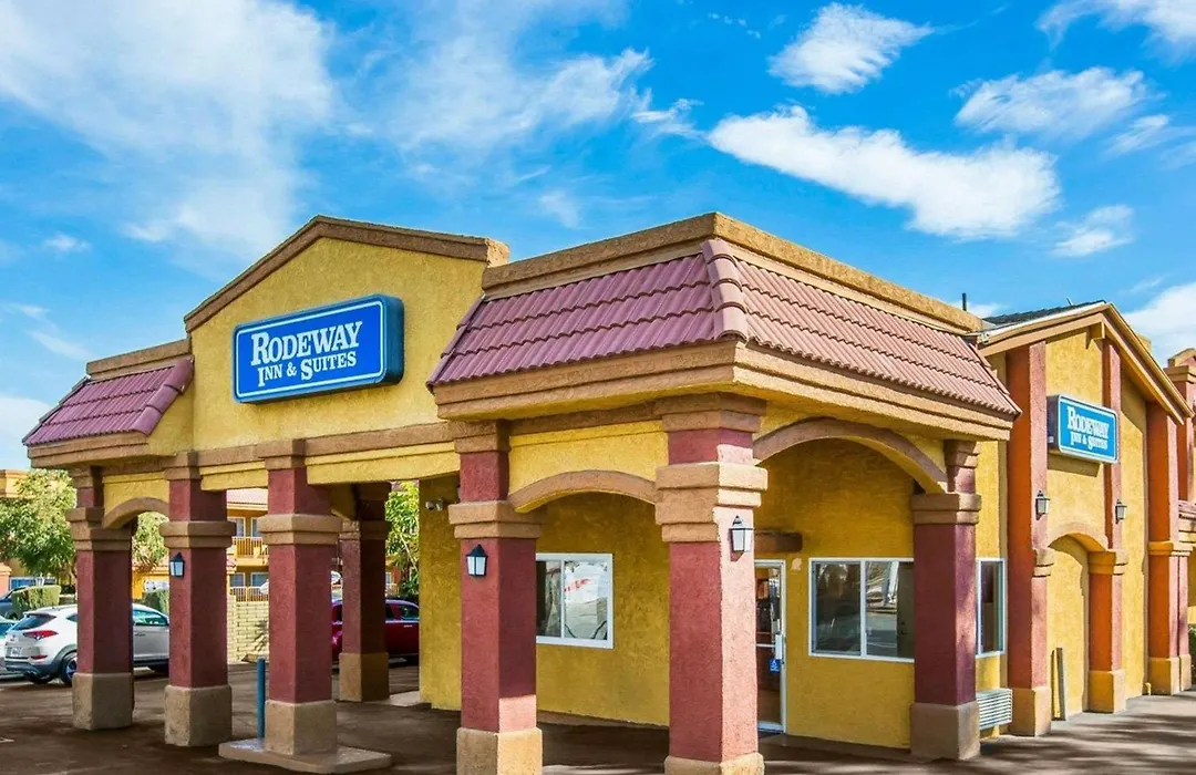 Rodeway Inn & Suites Corona-1