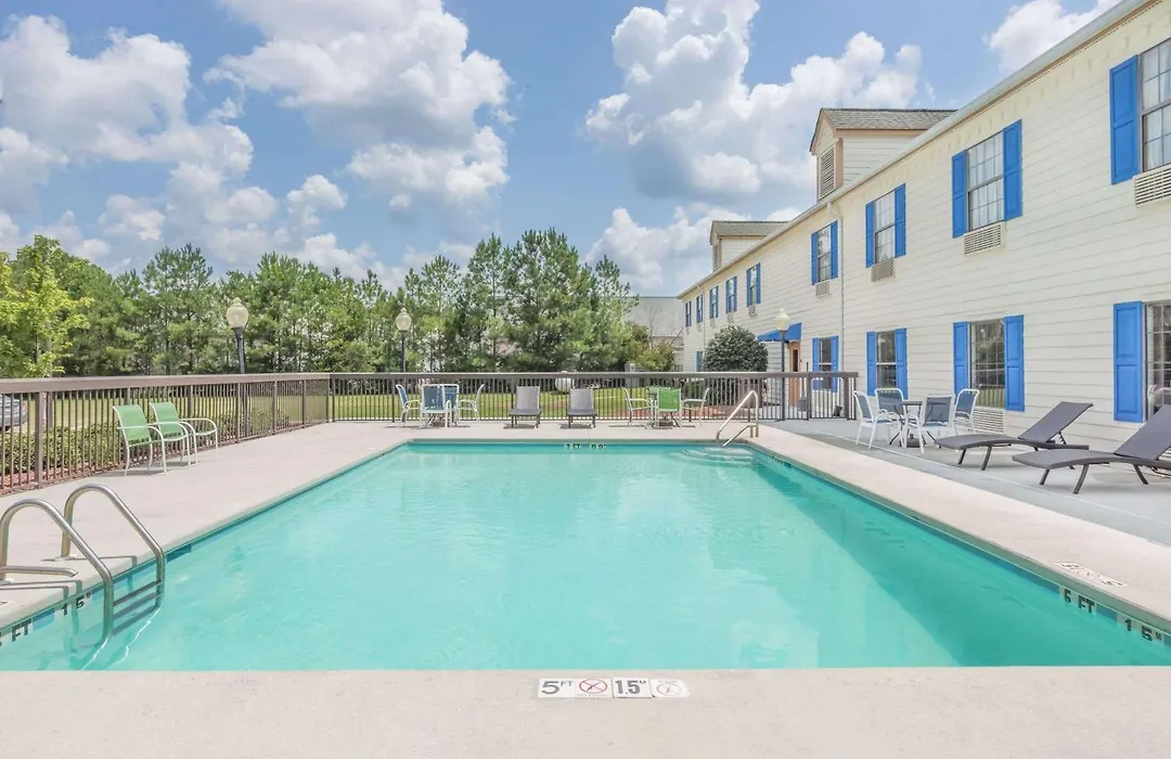 Days Inn By Wyndham Shallotte-1