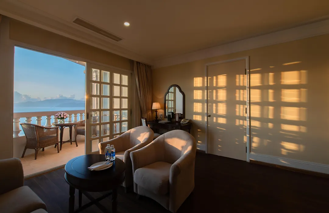 Sunrise Nha Trang Beach Hotel & Spa-1