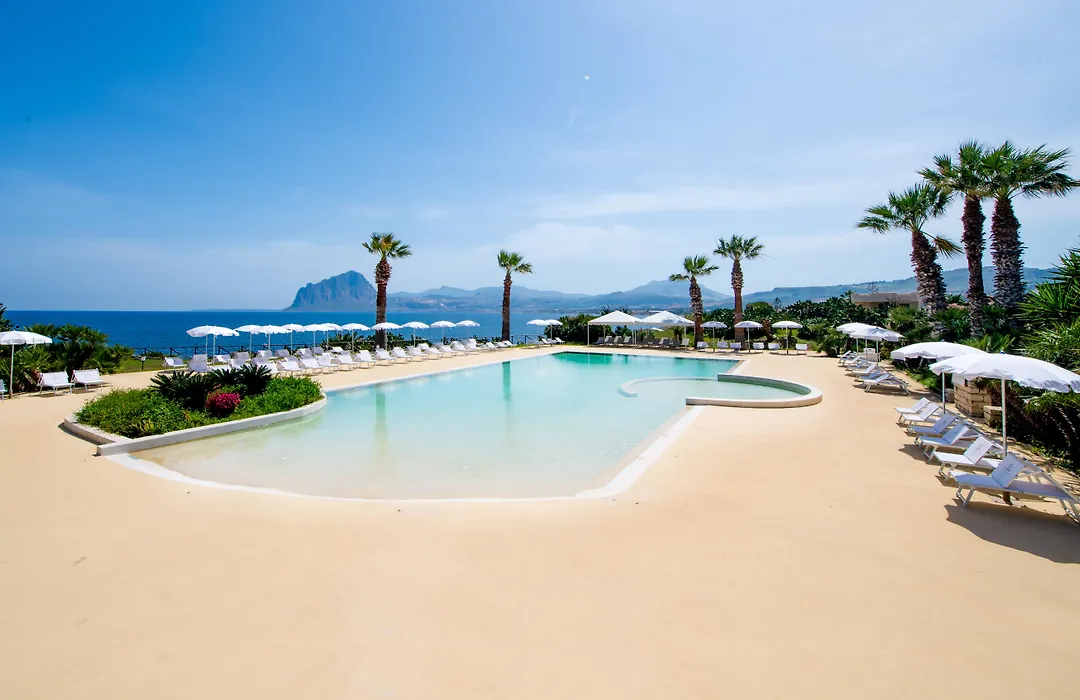 Phi Hotel La Tonnara Di Bonagia-1