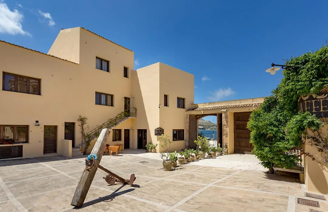 Phi Hotel La Tonnara Di Bonagia-1