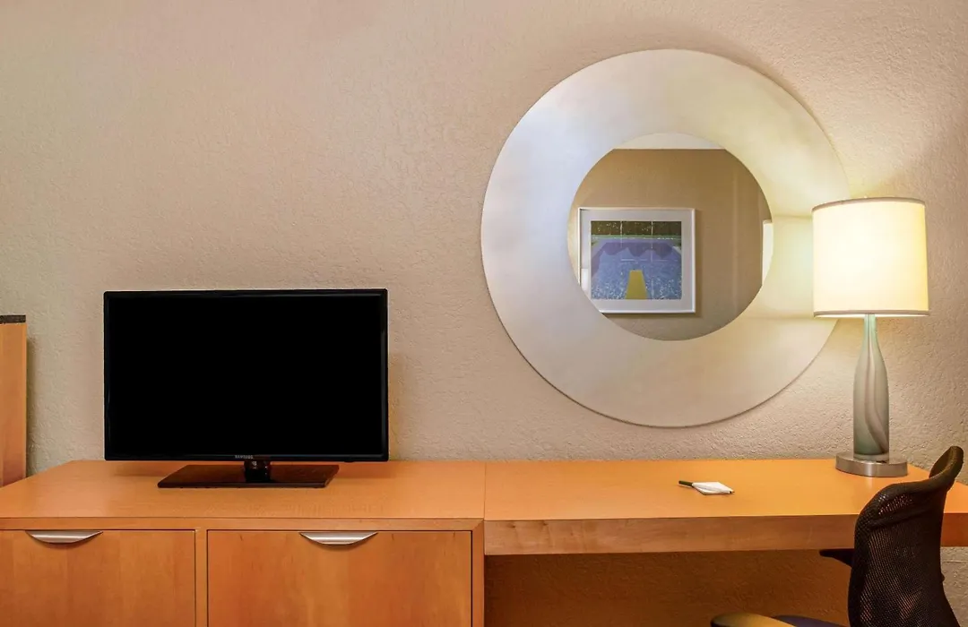La Quinta By Wyndham Coral Springs South-1