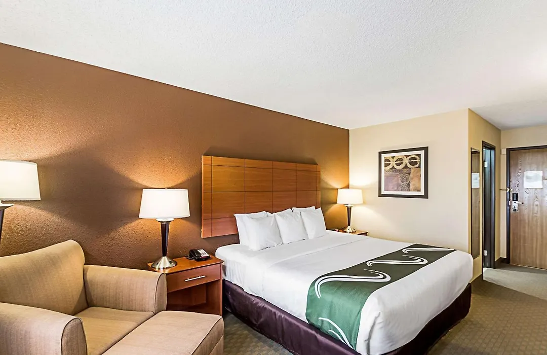 Quality Inn Sheboygan North I-43-1