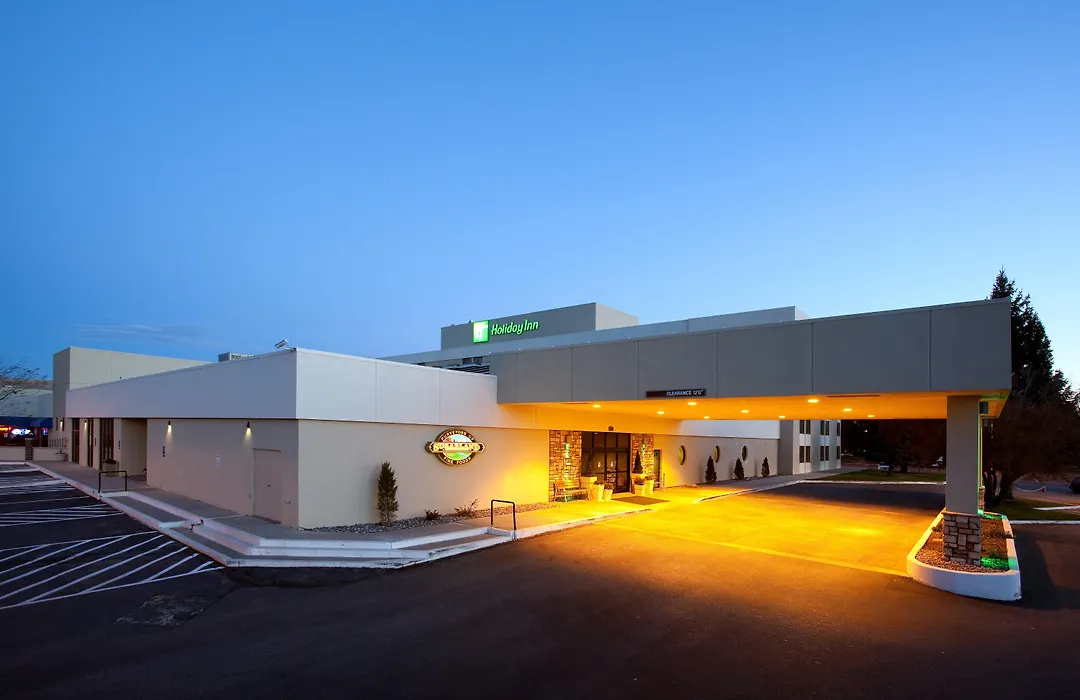 Ramada Plaza By Wyndham Sheridan Hotel & Convention Center-1