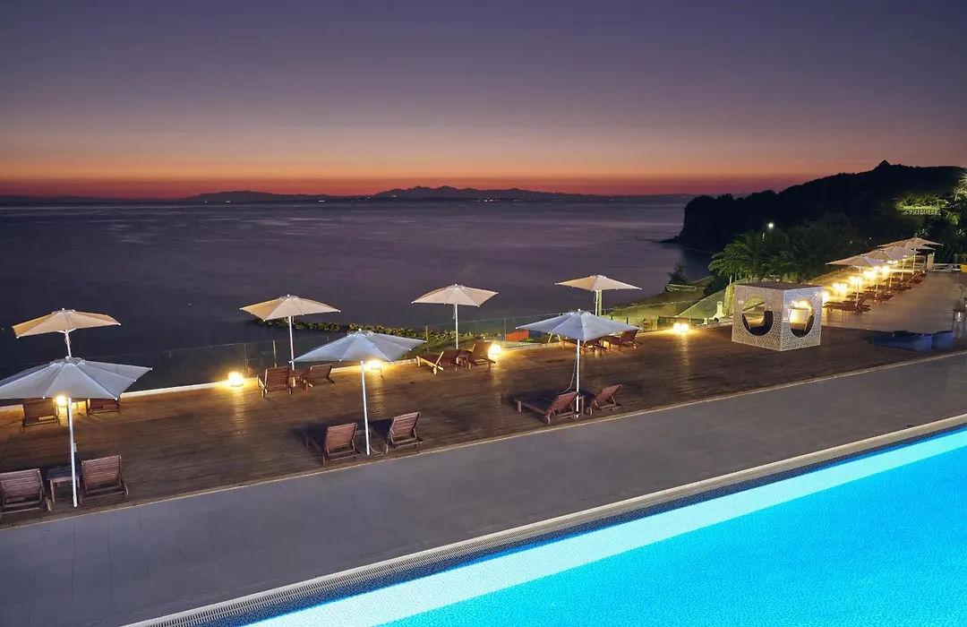 Cavo Orient Beach Hotel&Suites-1