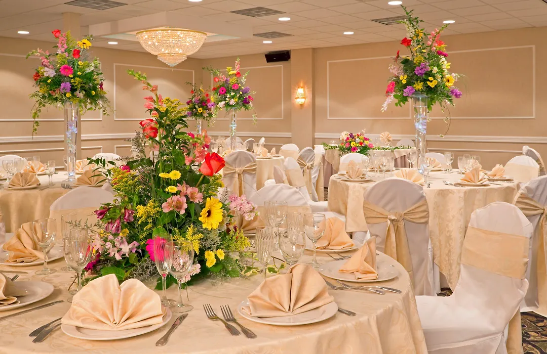 Holiday Inn Hasbrouck Heights-Meadowlands By Ihg-1