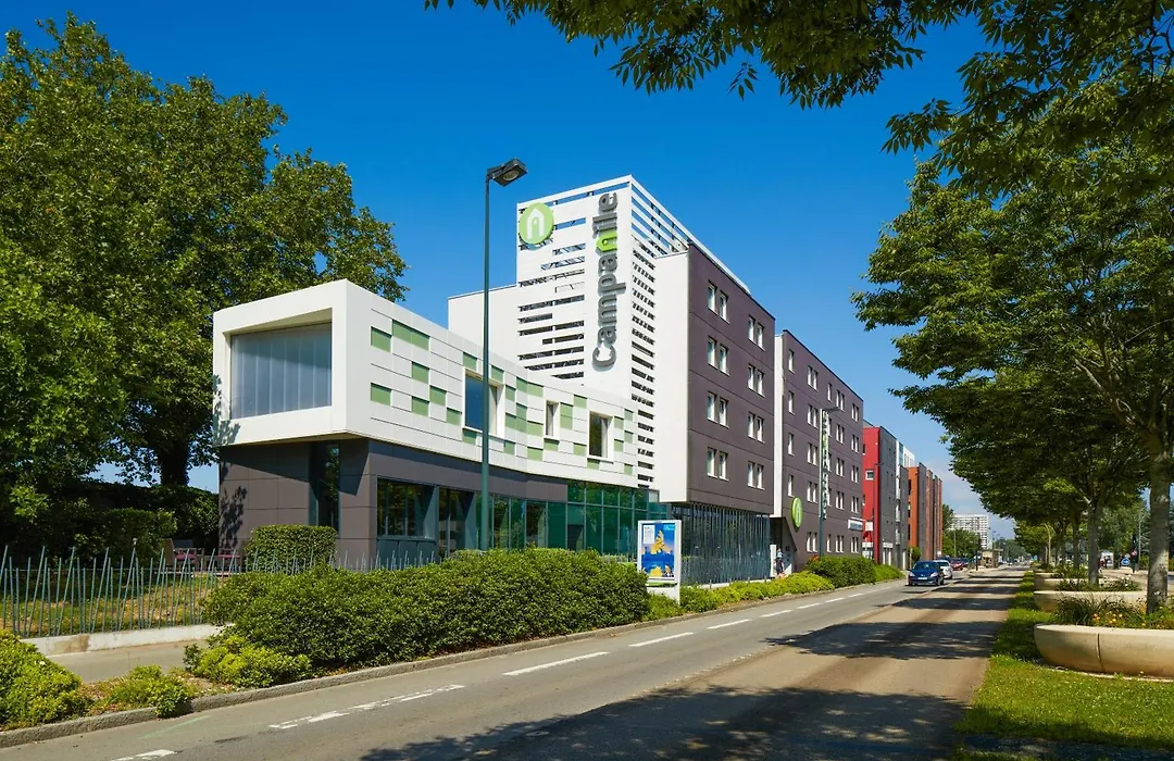 Campanile Nantes Centre-1