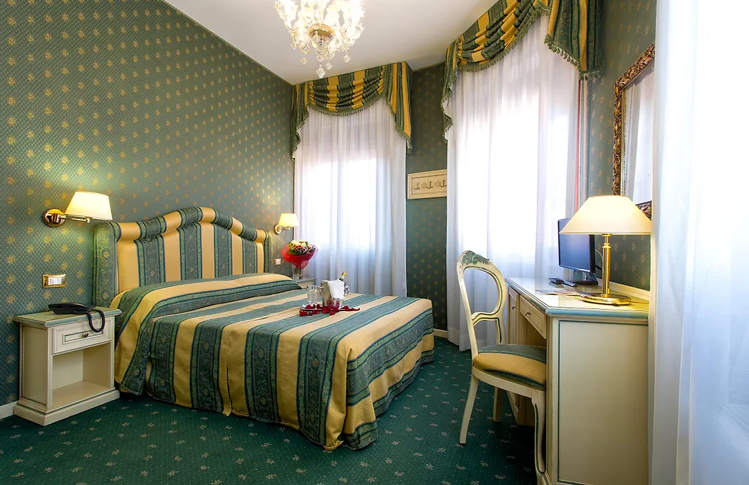 Hotel Conterie-1