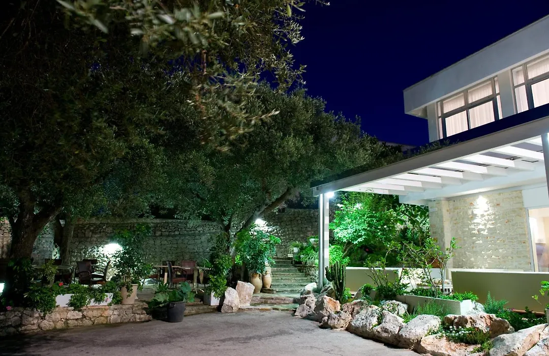 Hotel Orsa Maggiore-1