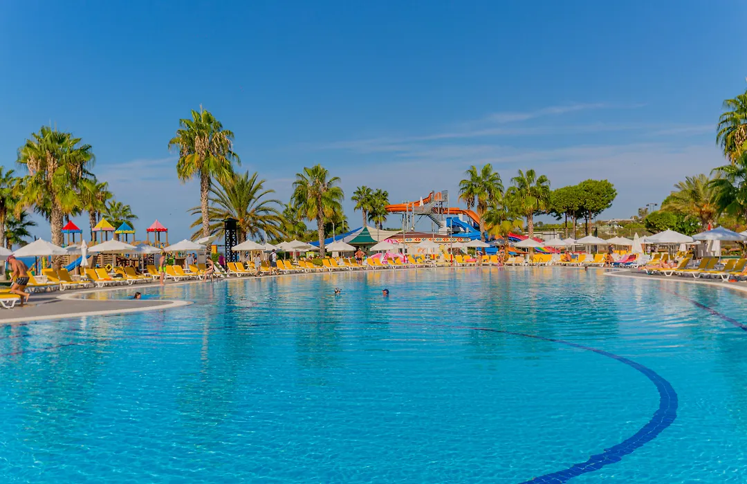 Justiniano Park Conti-1