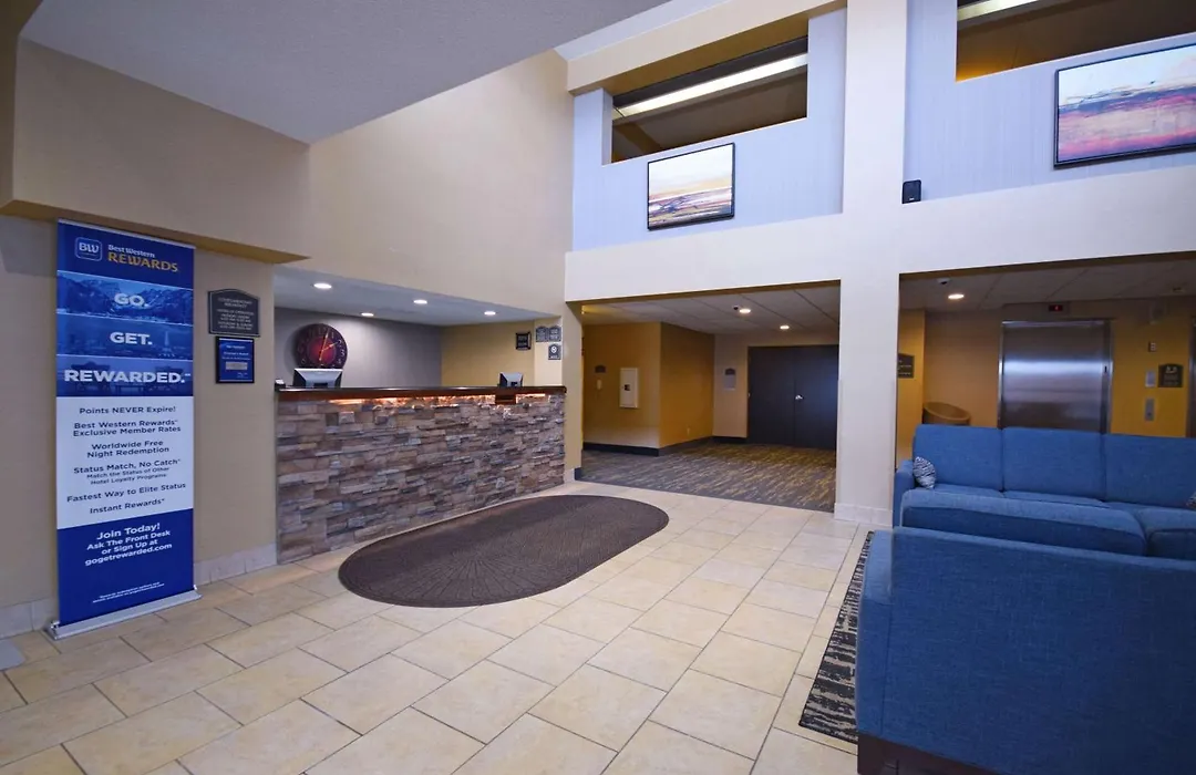 Best Western Resort Hotel & Conference Center Portage-1