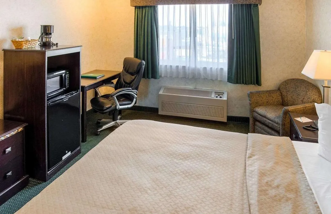 Quality Inn Near Northtown Mall & National Sports Center-1