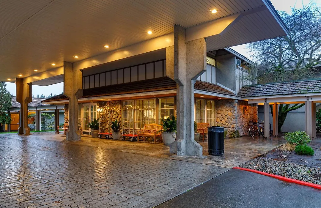 Red Lion Hotel Bellevue-1