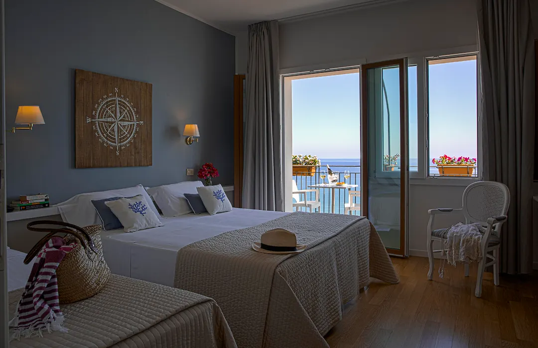 Hotel Punta Nord Est-1
