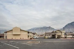 Royal Inn Provo-1