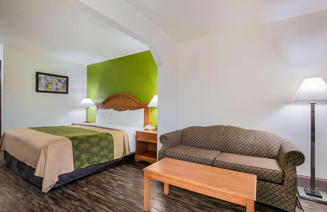 Econo Lodge & Suites Brinkley-1