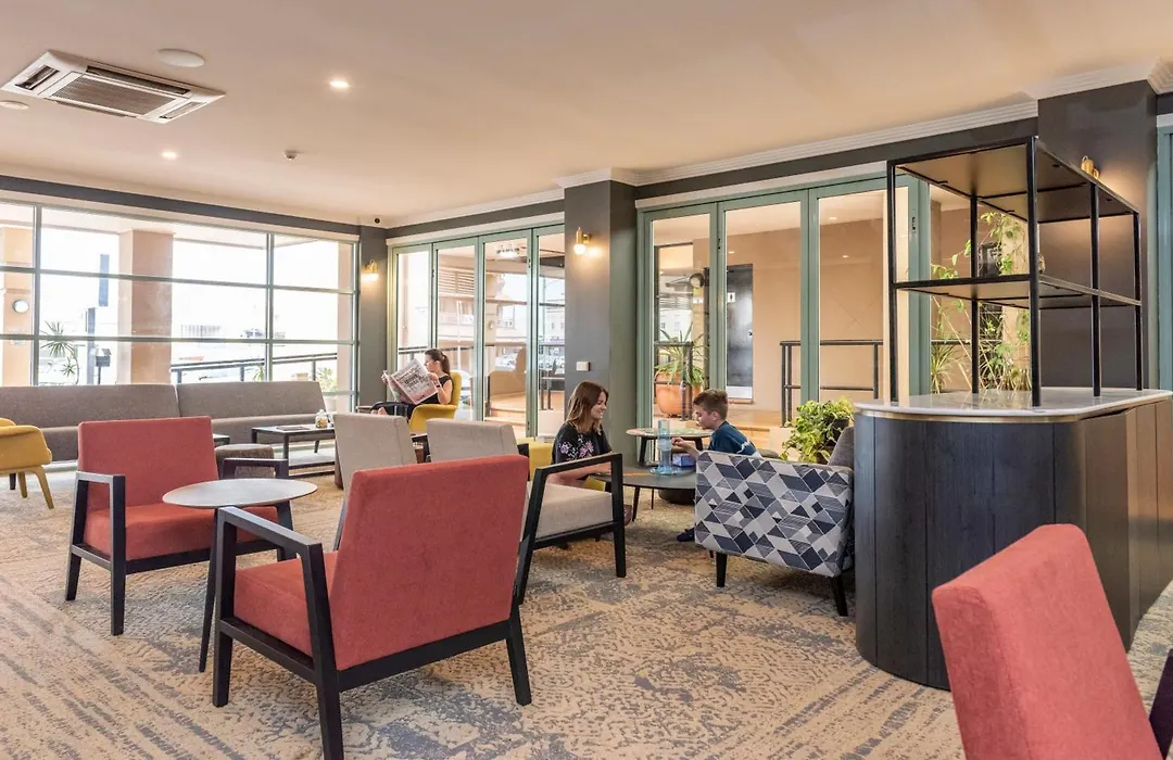 Burnett Riverside Hotel-1