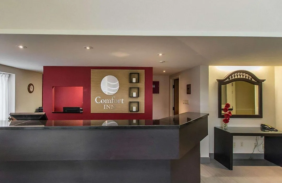 Comfort Inn Val D'Or-1