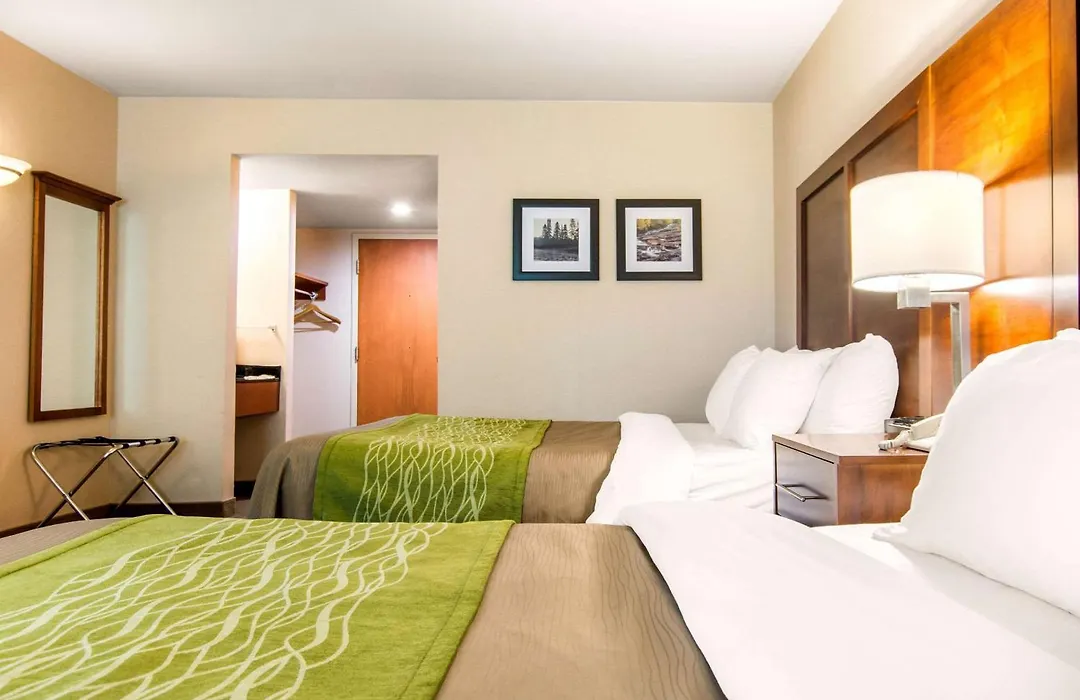 Comfort Inn & Suites Shawinigan-1