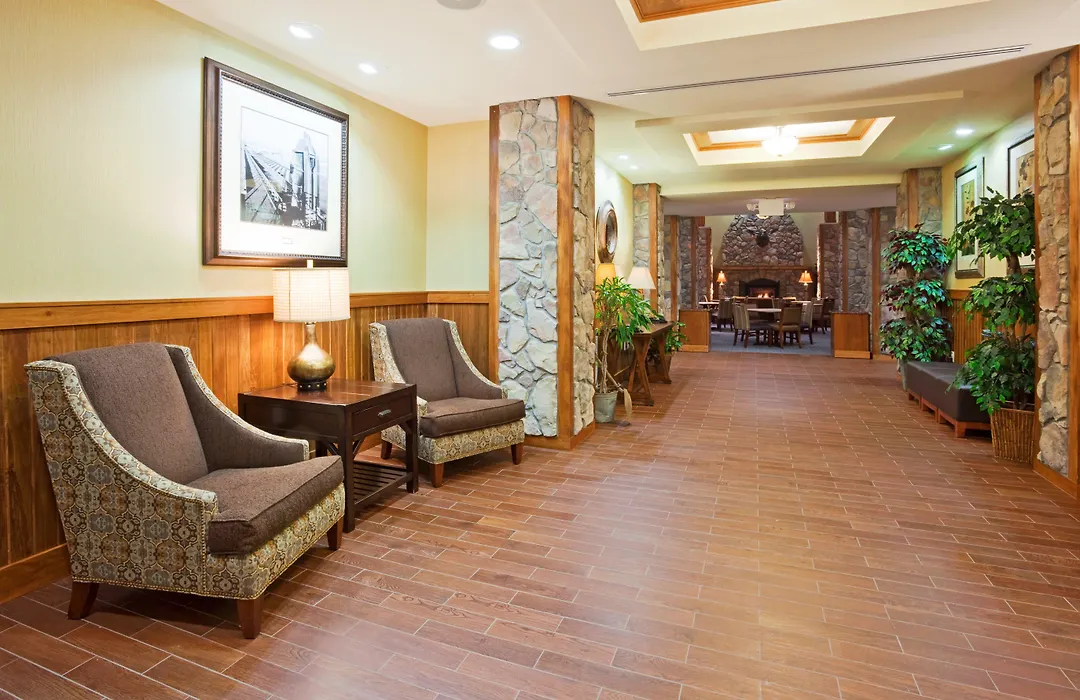 Comfort Inn & Suites Mountain Iron And Virginia-1
