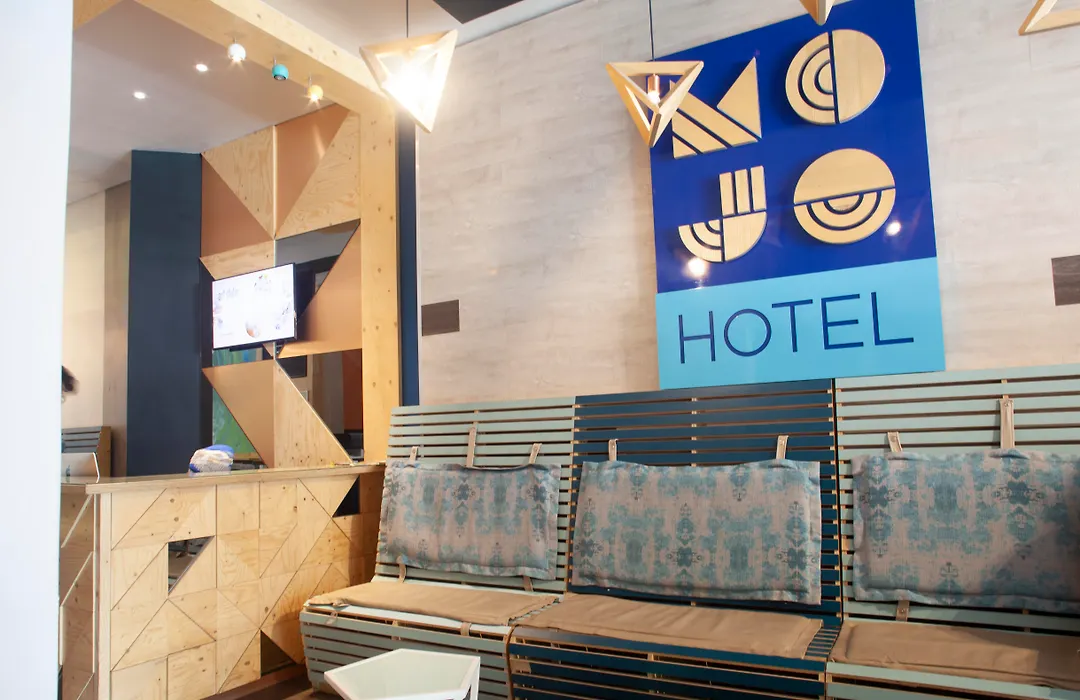 Mojo Hotel & Market-1