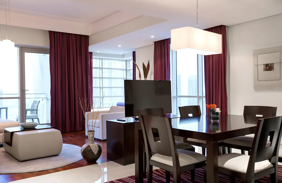 Pullman Dubai Jumeirah Lakes Towers-1