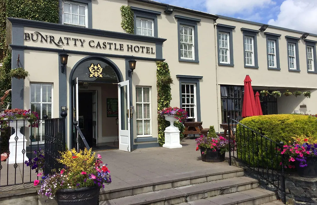 Bunratty Castle Hotel & Leisure Club, BW Premier Collection-1