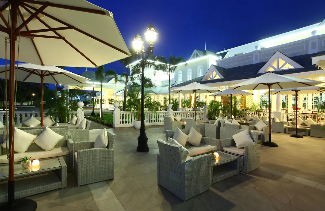 Bahia Principe Escape Runaway Bay (Adults Only)-1