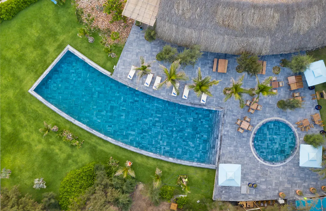 Stelia Beach Resort-1