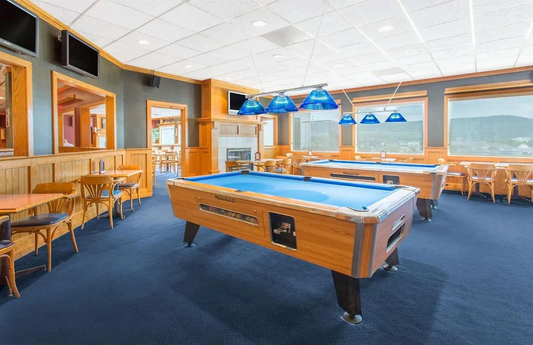 Ramada By Wyndham Williams Lake-1
