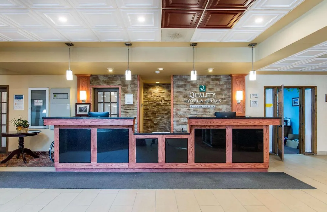 Quality Hotel & Suites-1