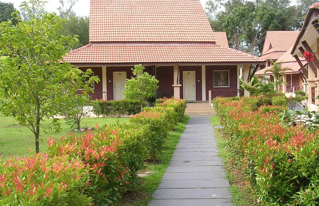 Rompin Beach Resorts-1