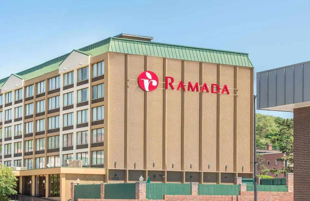 Ramada By Wyndham Cumberland Downtown-1