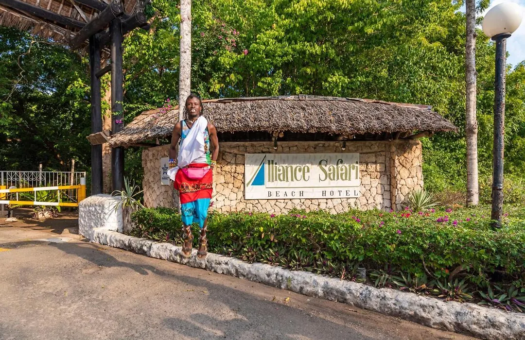 Safari Beach Hotel-1