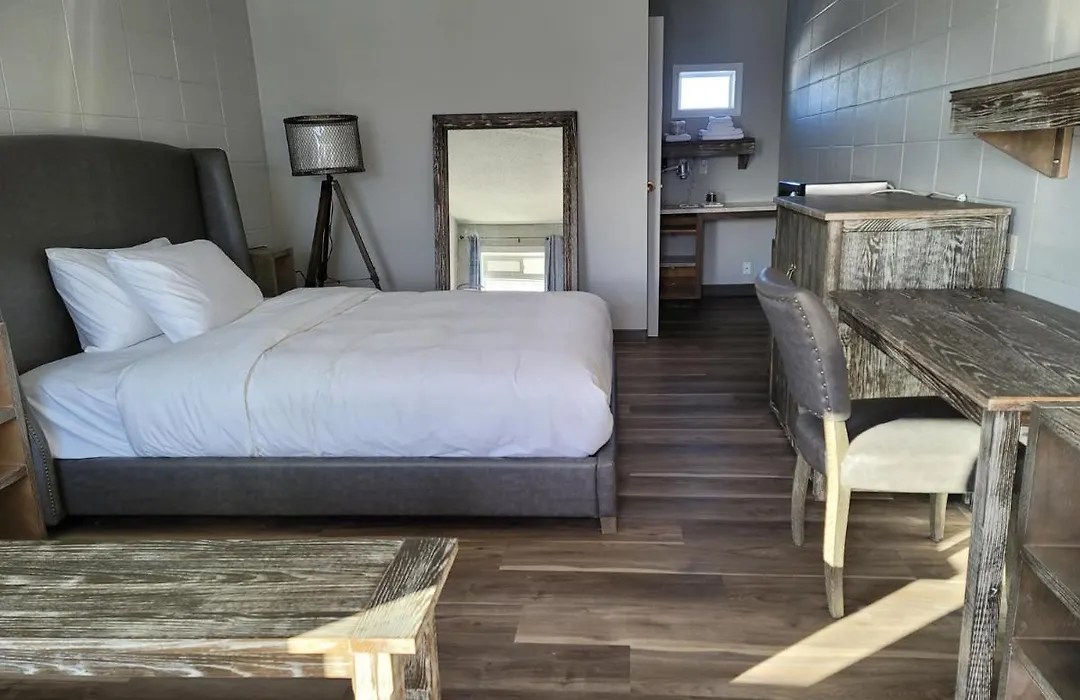 Parkside Inn-1