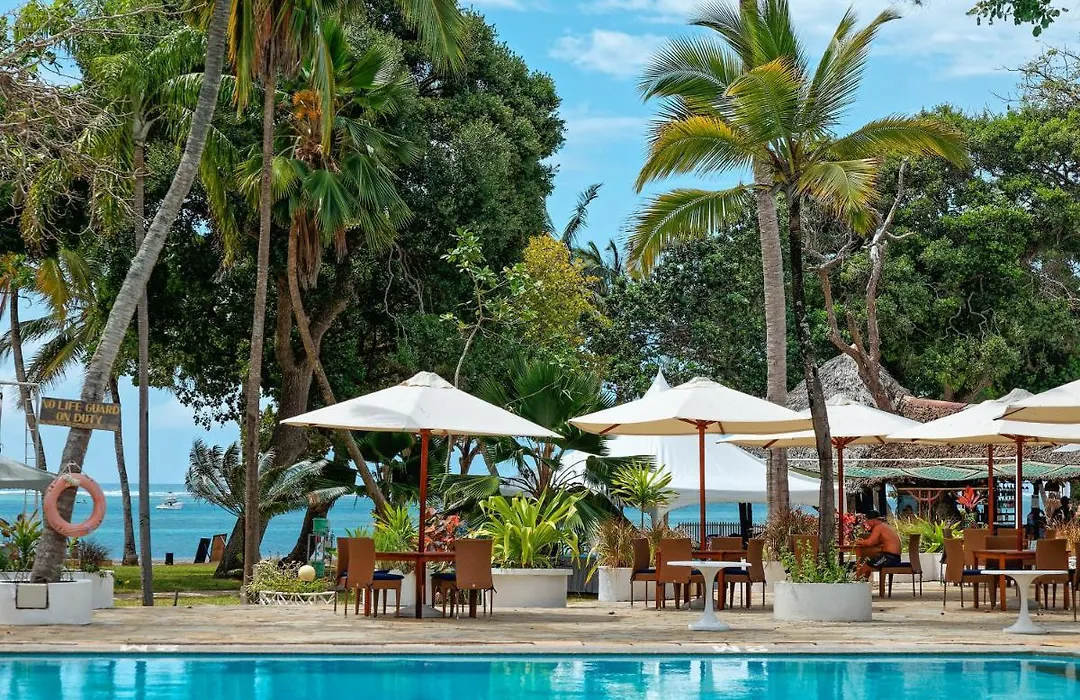 Safari Beach Hotel-1
