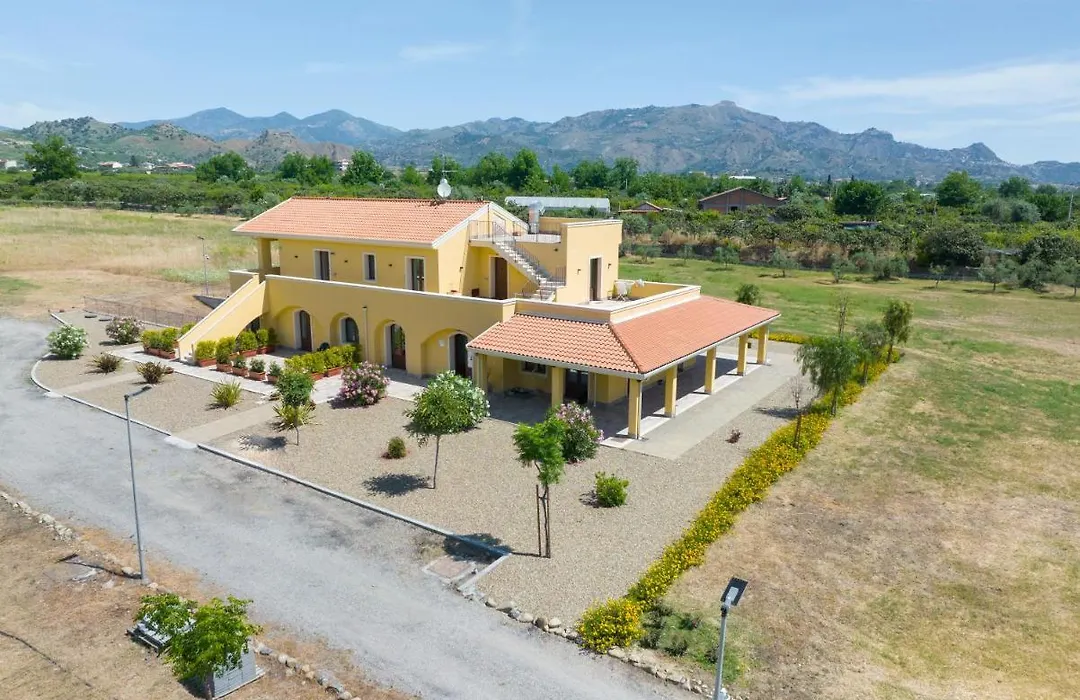 Minissale Farmhouse-1