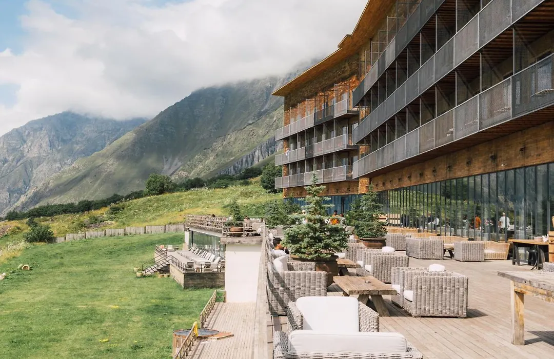 Rooms Hotel Kazbegi-1